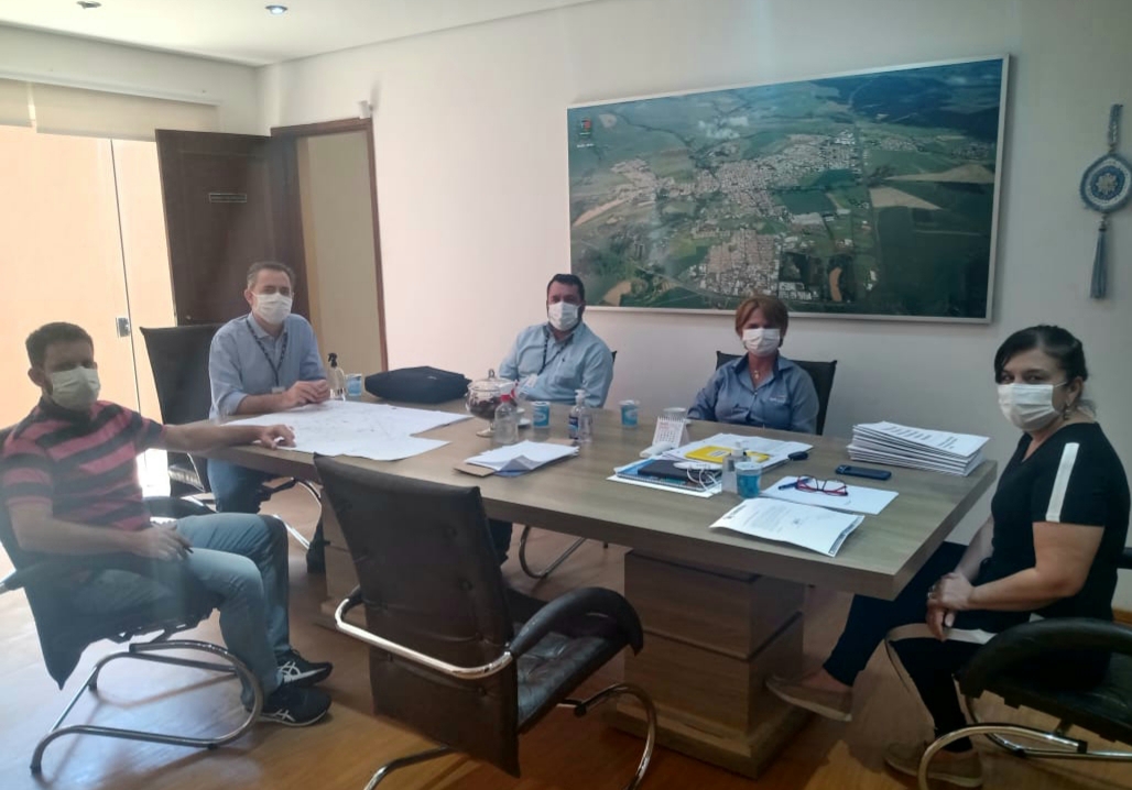 Prefeitura e CPFL realizam manutenção preventiva em árvores